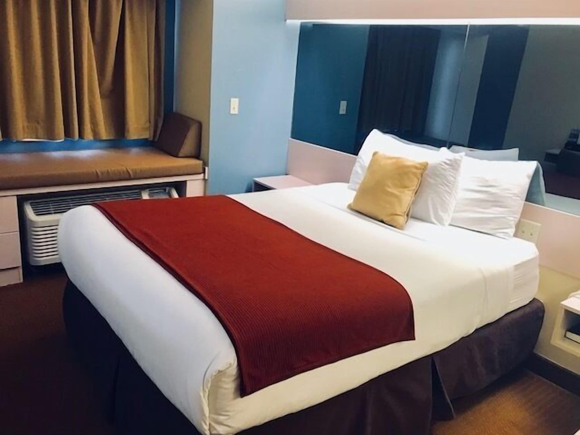 Microtel Inn & Suites By Wyndham Kansas City Airport Dış mekan fotoğraf