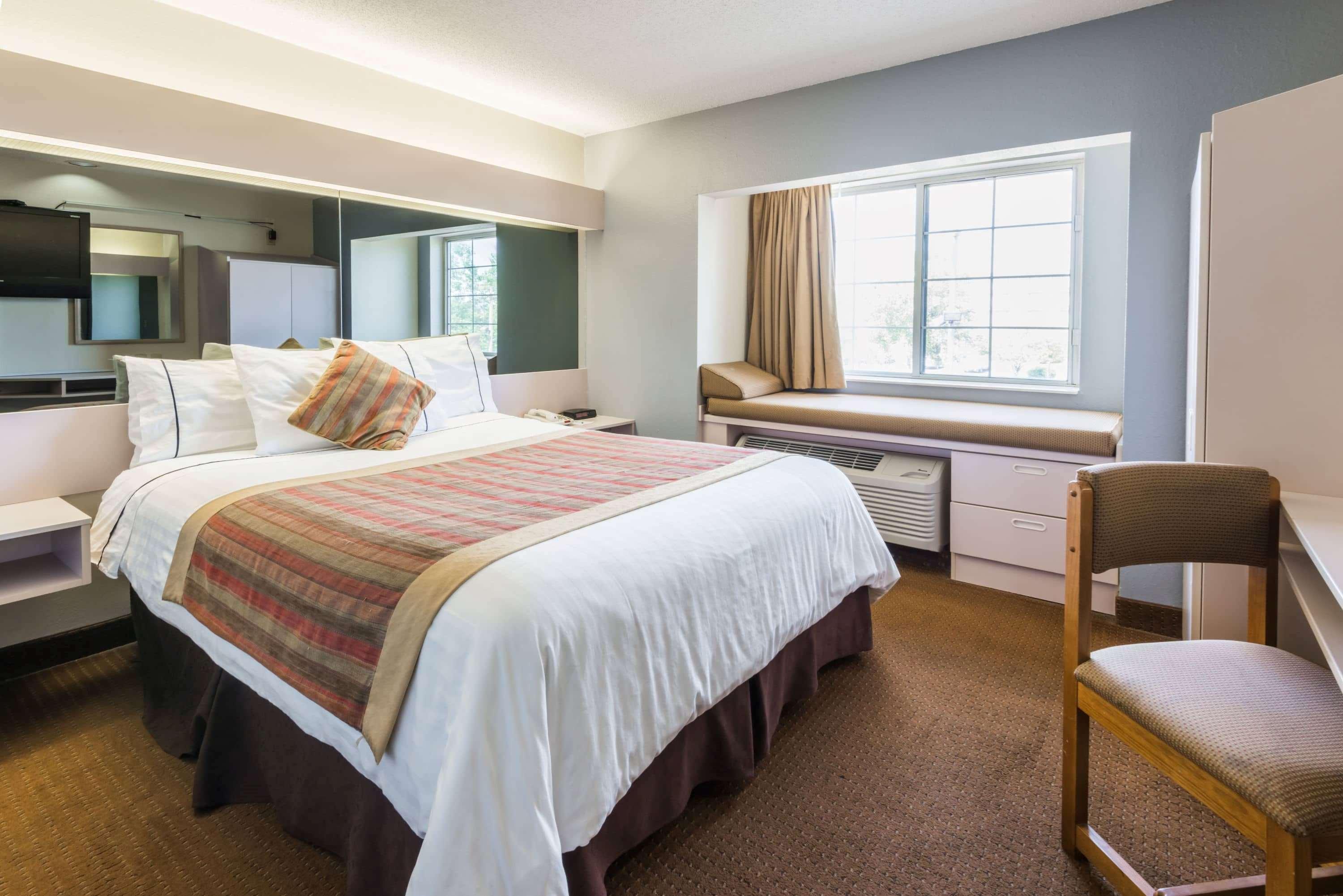 Microtel Inn & Suites By Wyndham Kansas City Airport Dış mekan fotoğraf